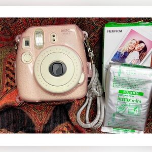 Bundle of Fujifilm Instax Mini 8 Camera + Pink Glitter Case + 30 Sheets film!